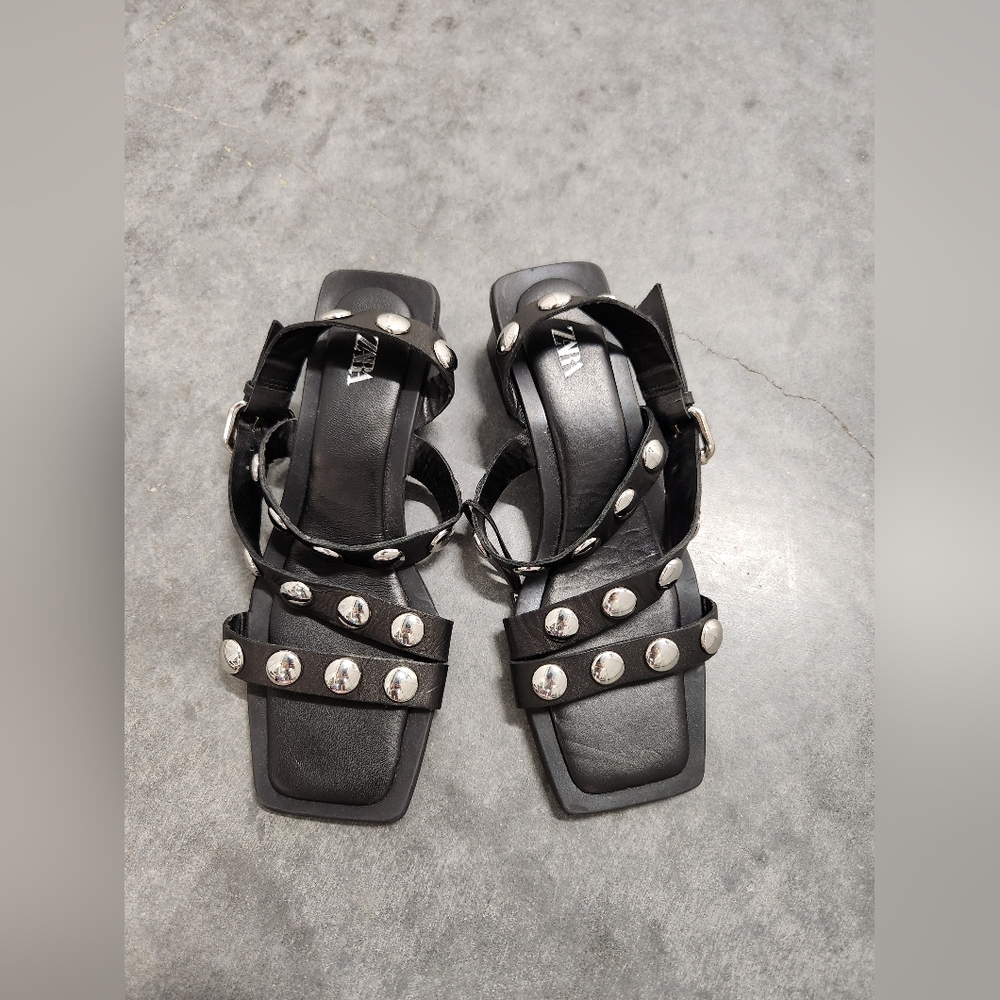 NEW Zara Size 6 / EU 36 Black Studded Leather Heels Sandals - Picture 3 of 4